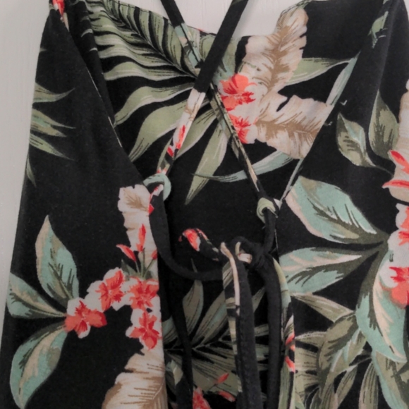 Sz Small Laced Up Back Romper/Pantsuit - Picture 3 of 4